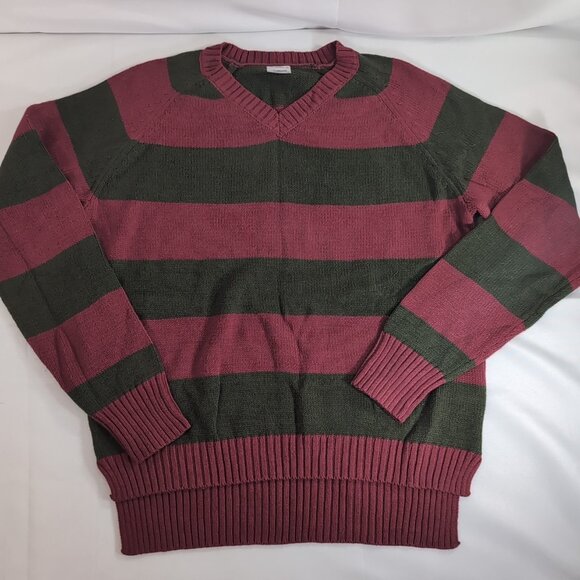 A Nightmare on Elm Street M Medium Spirit Striped Knit Sweater Red Halloween - Picture 1 of 12